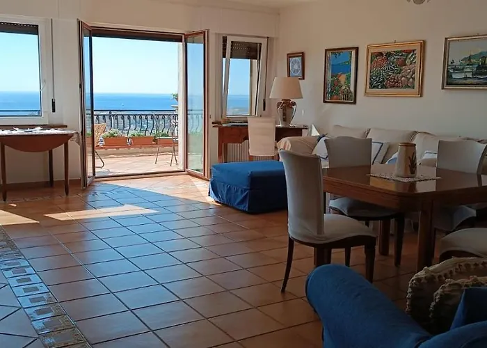 Casa de hóspedes Velalatina Soverato - Scirocco 3*